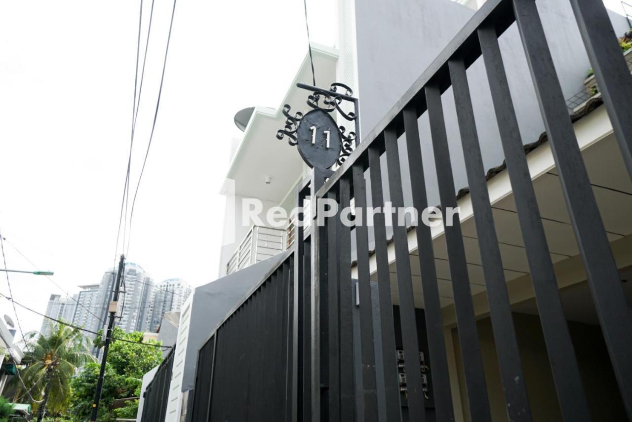 Tomang Gelong Guest House Syariah Mitra Reddoorz Джакарта Екстер'єр фото